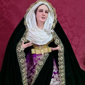 DV6002-Dolorosa para vestir