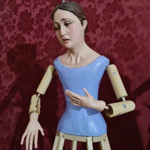 DV6003 – Dolorosa para vestir